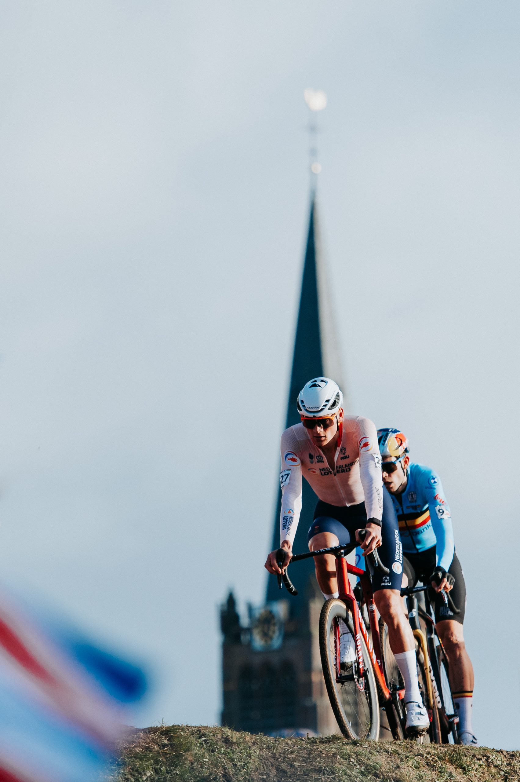 Mathieu van der Poel vs Wout van Aert